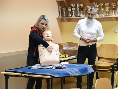 Predaja defibrilatorja Gorica 